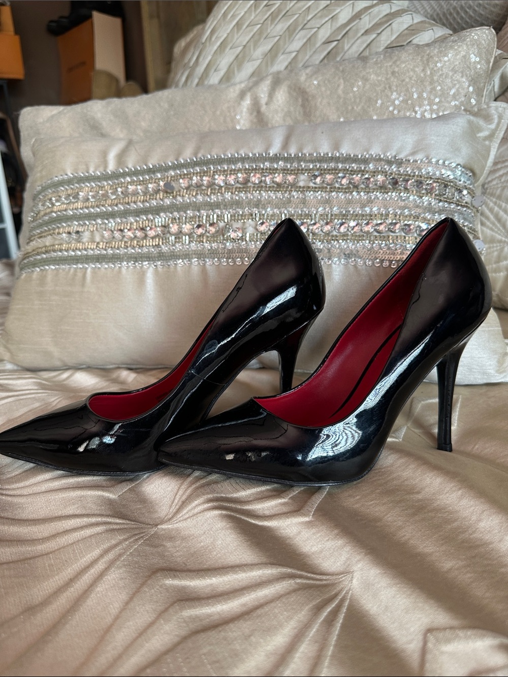 Charles Jourdan Black Patent Pointed-Toe Stiletto Pumps with Red Lining - Picture 2 of 11